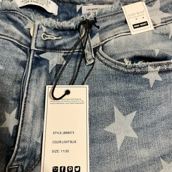 Judy Blue High Rise Cropped Straight Star Print - Picture 6 of 6